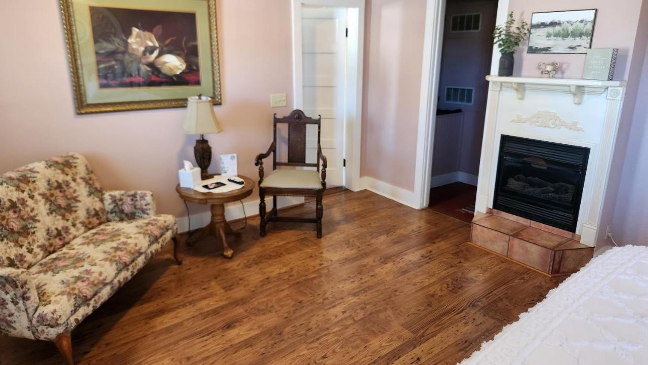 Ozark Country Inn マウンテンビュー エクステリア 写真