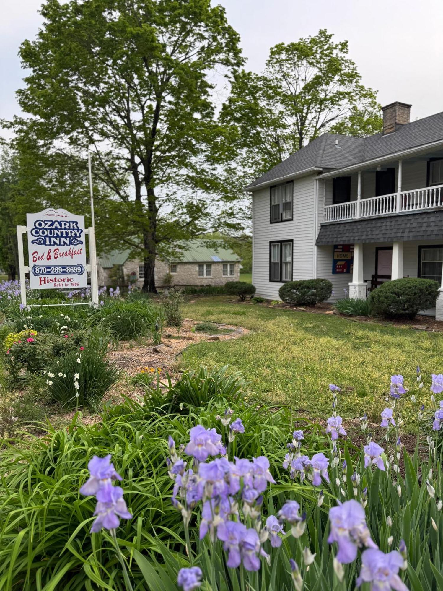 Ozark Country Inn マウンテンビュー エクステリア 写真